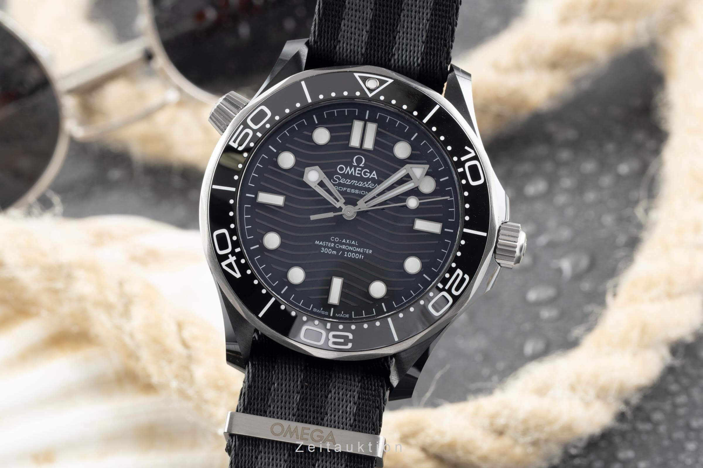 Omega Seamaster cerámica / titanio automático reloj para caballeros 210.92.44.20.01.002 LP: 9700EUR  [2404609]