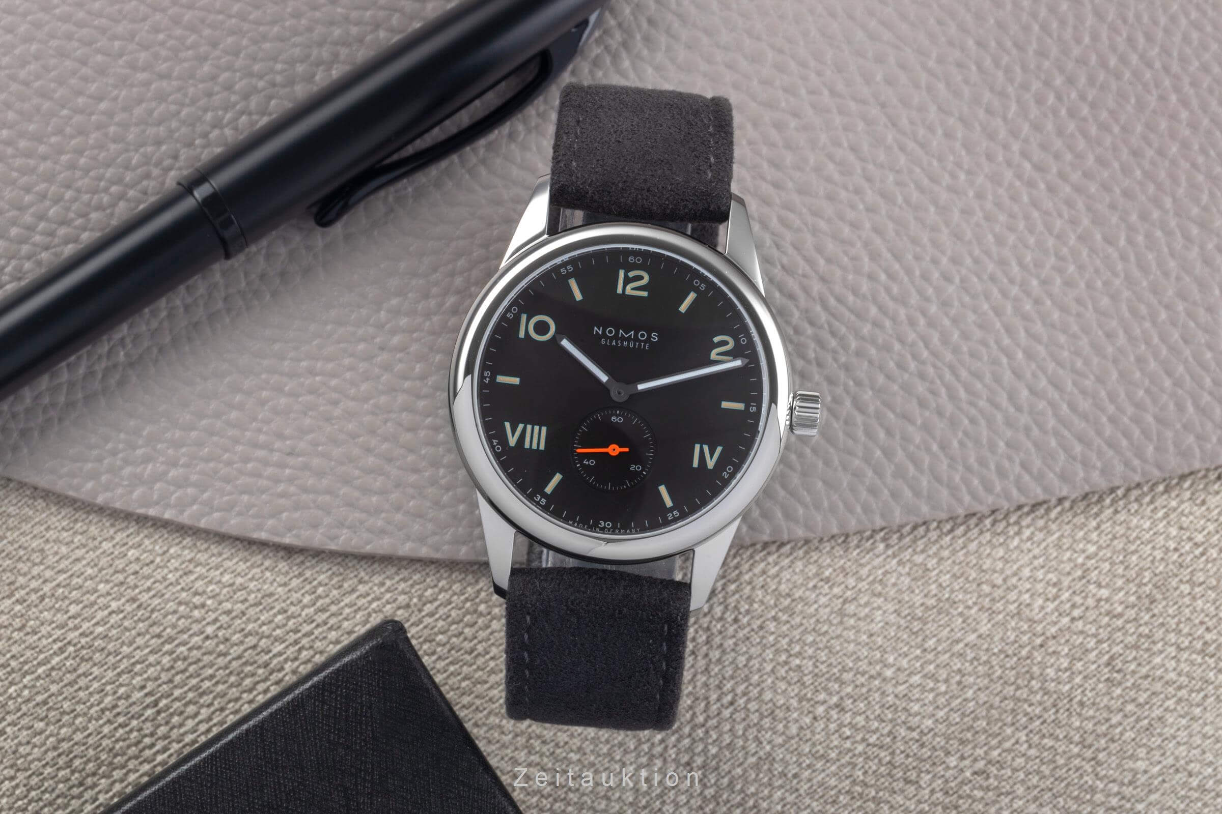 Nomos Club steel manual winding men's watch 736 LP: 0EUR  [2501519]