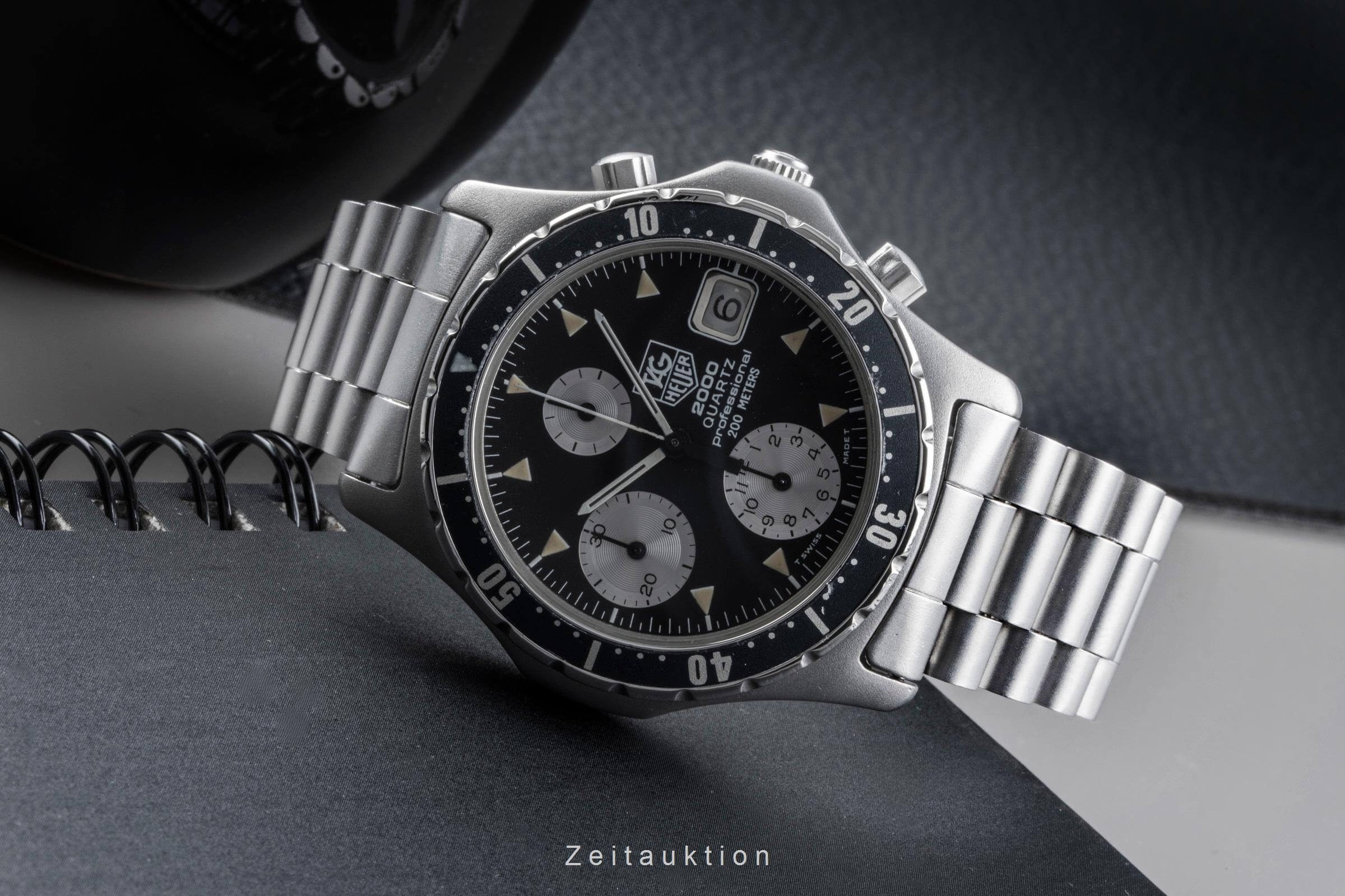 Heuer 2000 Chronograph Datum Edelstahl Herrenuhr Ref. 273.006 Klassiker [2502227]